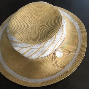 Summer/beach hat